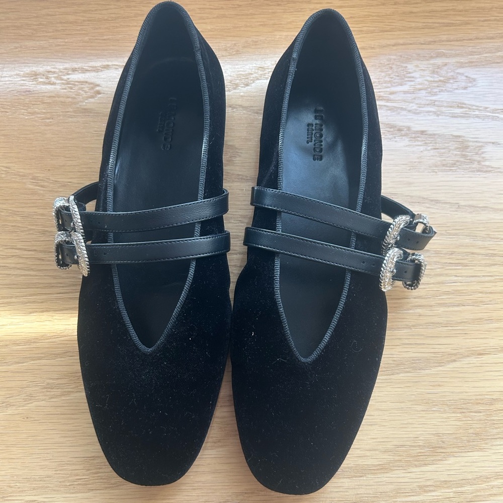 Le Monde Beryl Suede Claudia Flat. - Picture 3 of 6